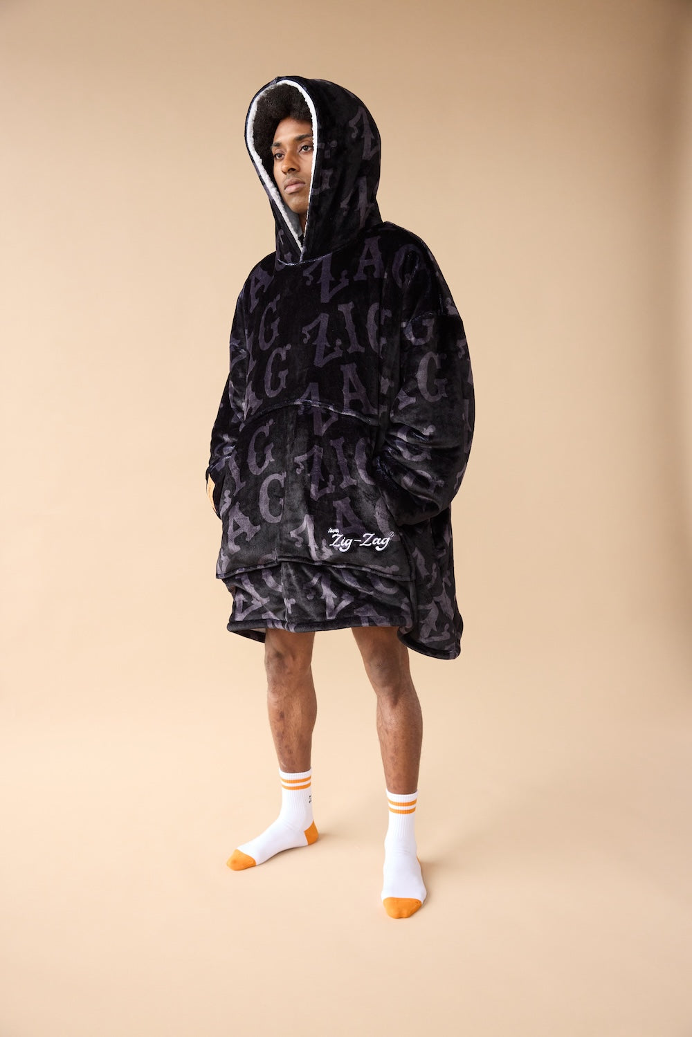 Zig-Zag Burn Slow Blanket Hoodie