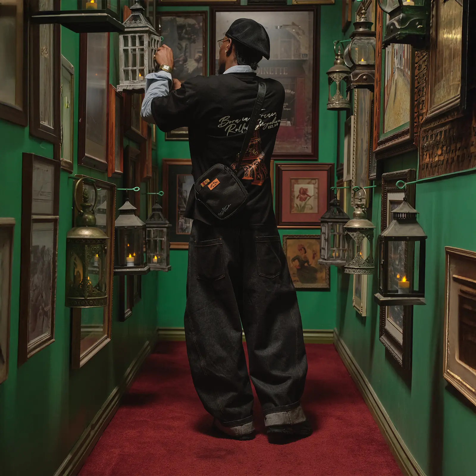 Zig Zag Accessories: From Desk Drawer to Coffee Table: How Personal Accessories Became Display Pieces