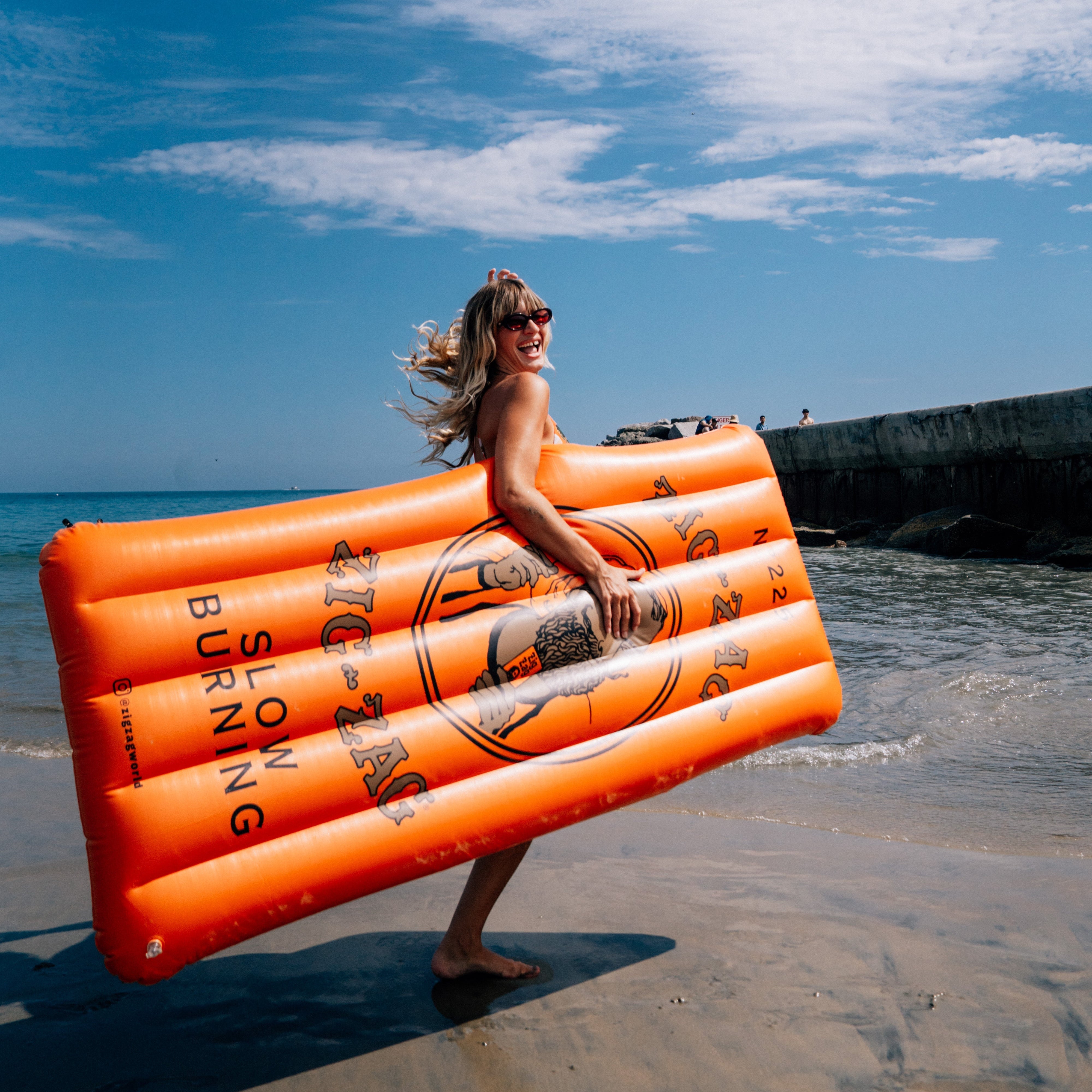 Zig-Zag Beach Club Floatie